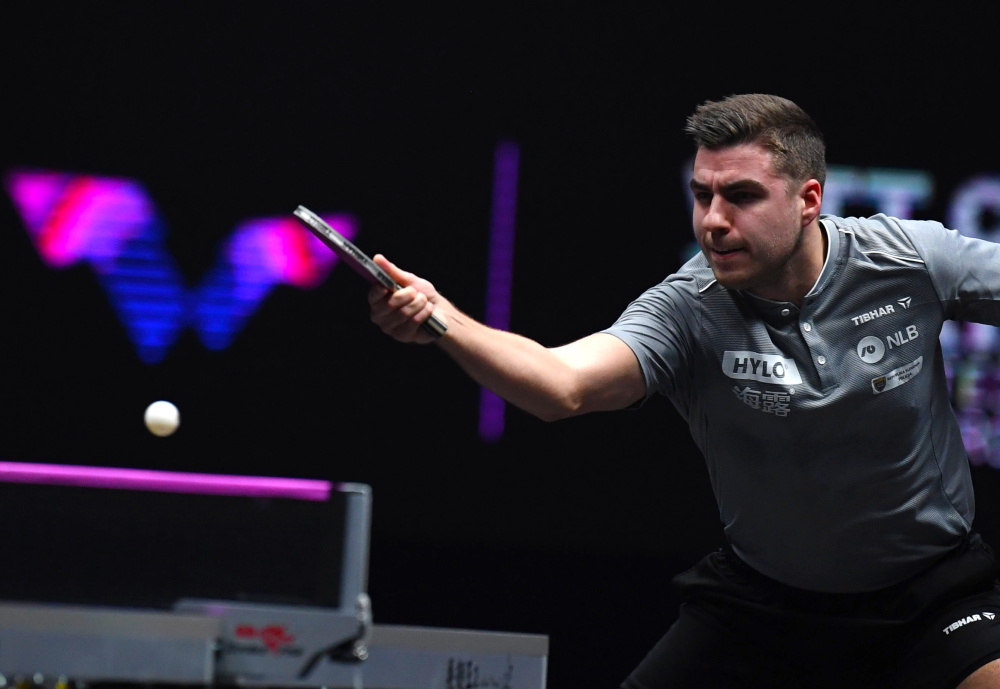 湖人刚刚在 湖人刚刚在