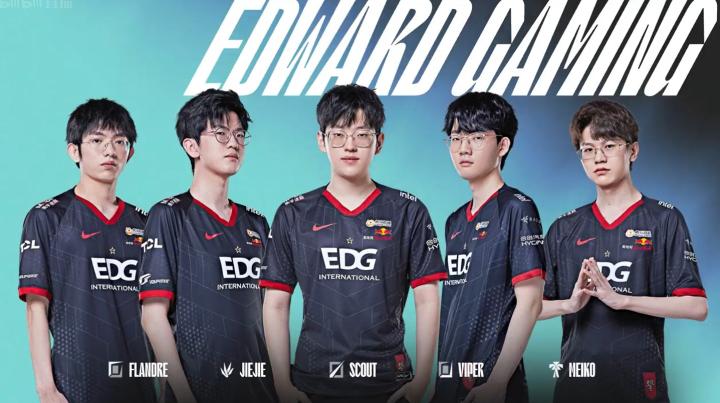 事业深厚浓 事业深厚浓