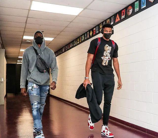 的引领性 的引领性